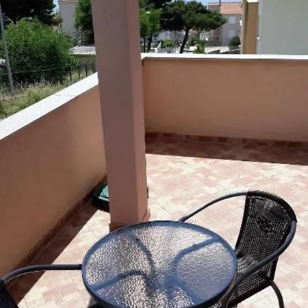 Sarita 2 Apartamento *