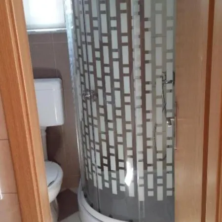 Apartamento Sarita 2 *