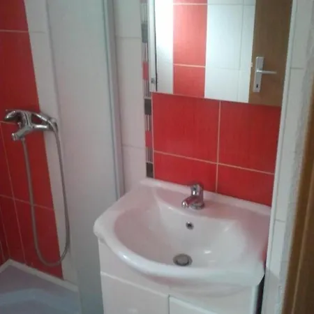 Sarita 2 Apartment