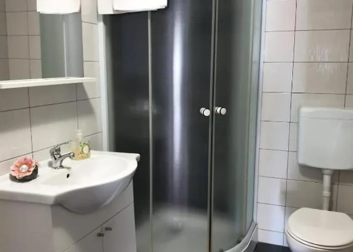 Sarita 2 * Макарська